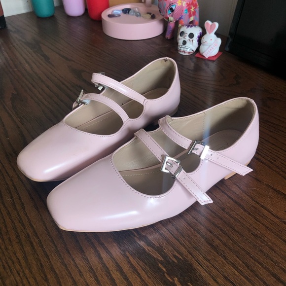 Shoes - Pink Mary Jane Flats